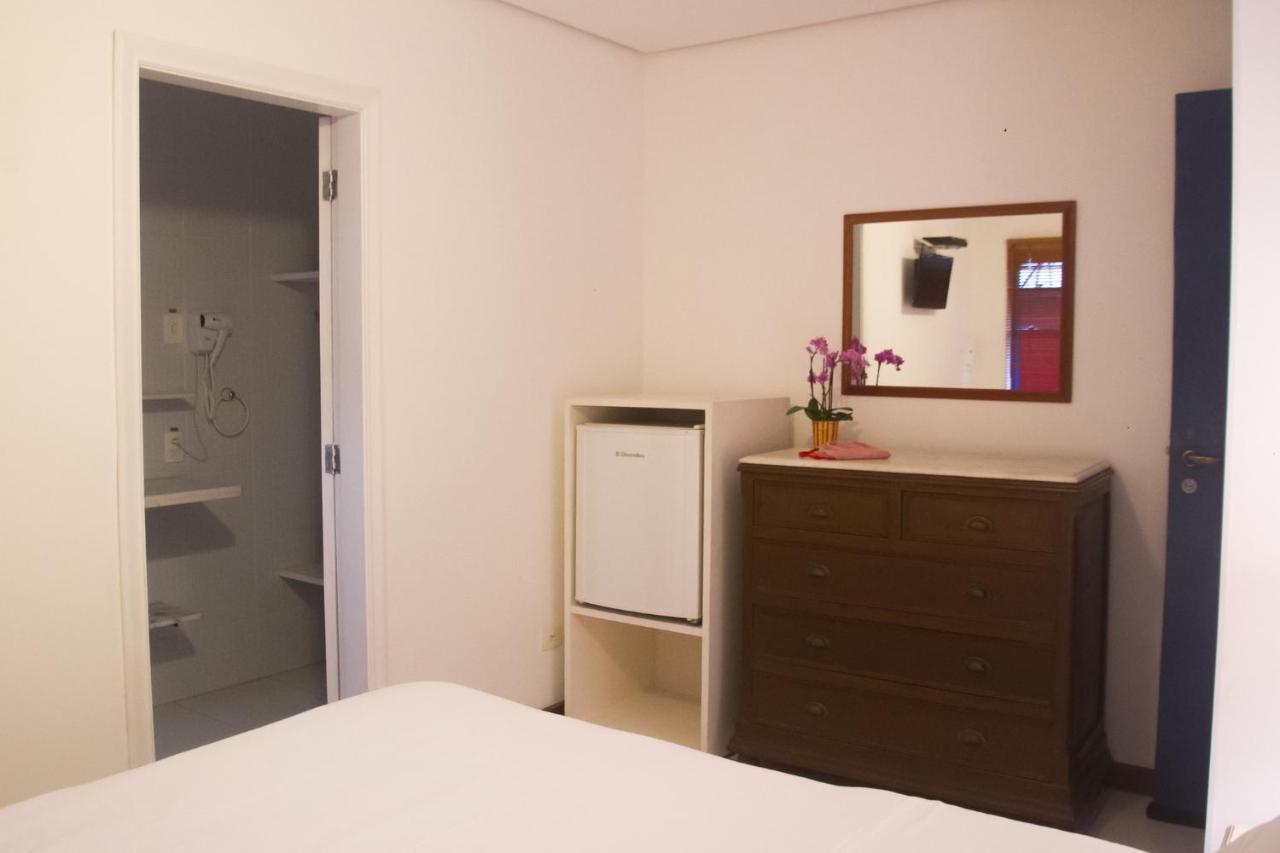Hotel Dos Hibiscos 3*
